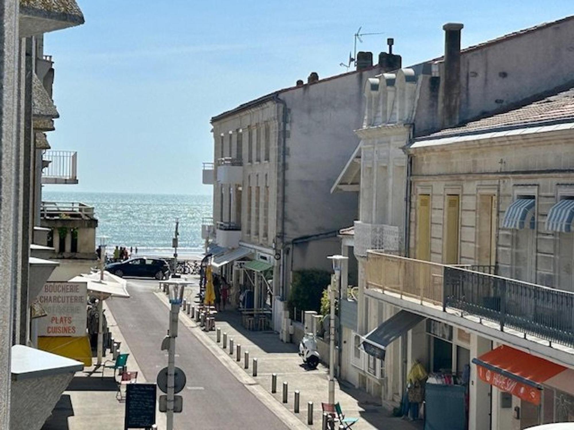 Appartement T2 A Royan, 4 Pers., Proche Plage Et Commerces, Parking, Balcon, Confortable Et Equipe - Fr-1-494-60 Екстер'єр фото
